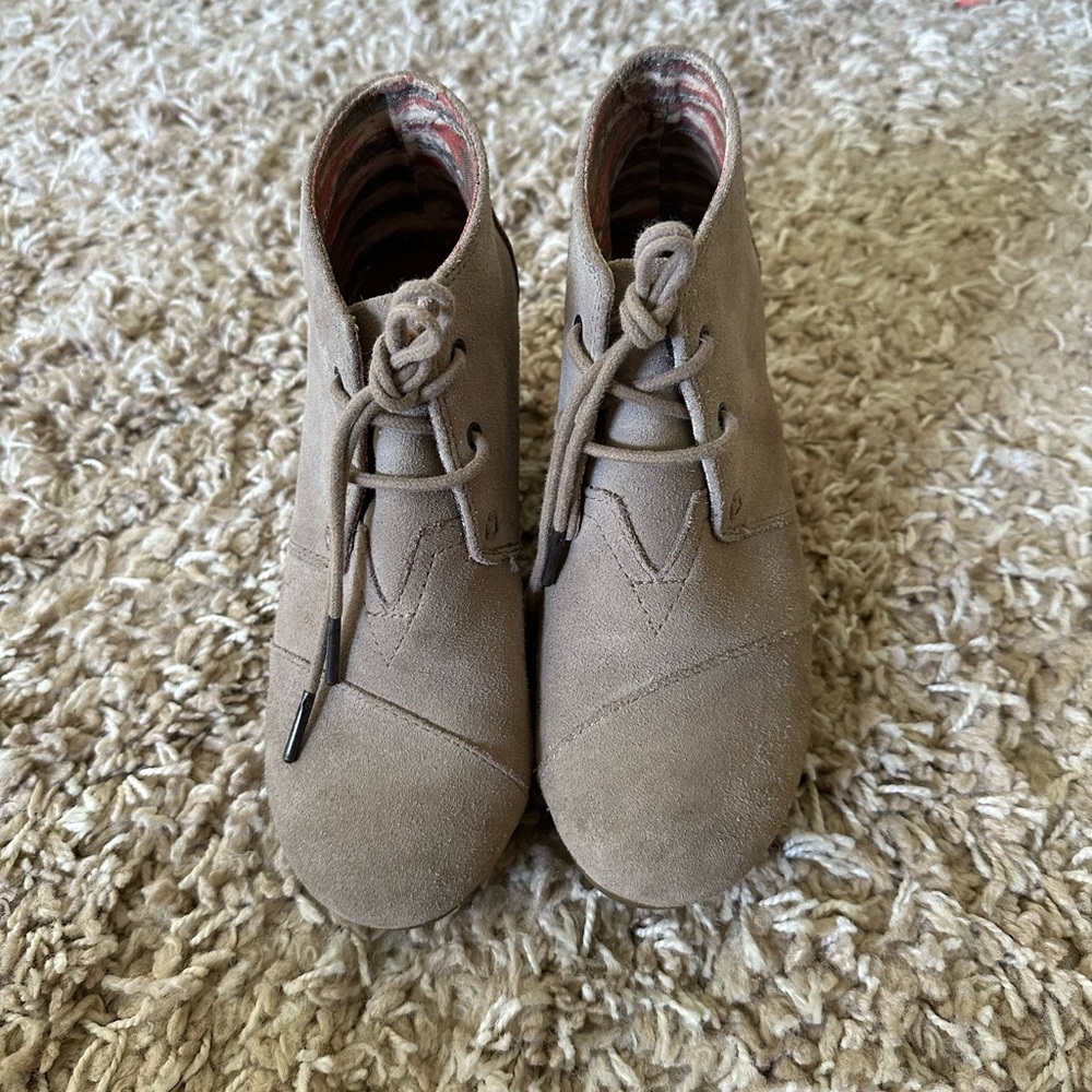 Toms Tan Suede Ankle Booties